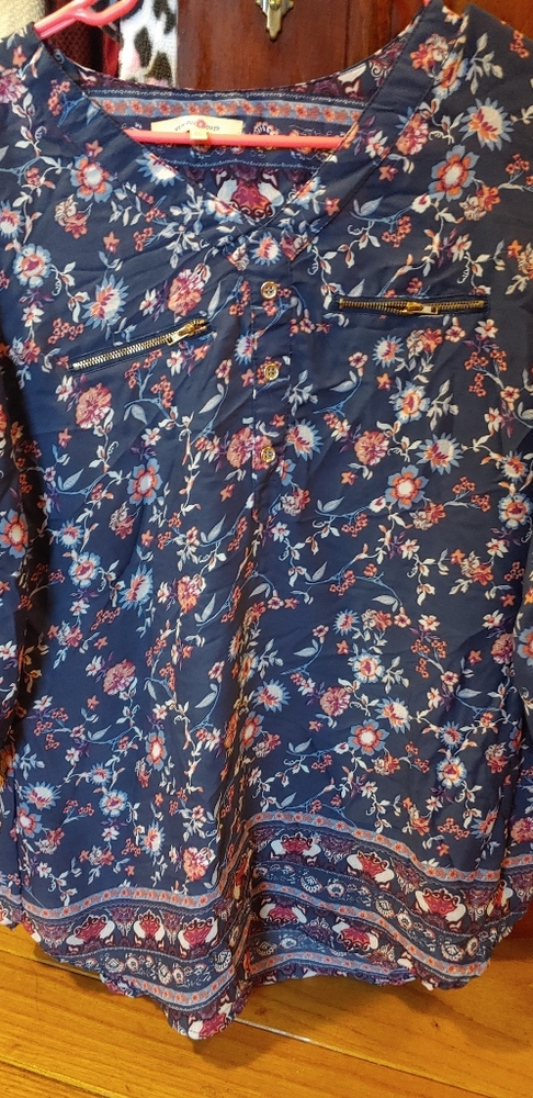 Women's blouse